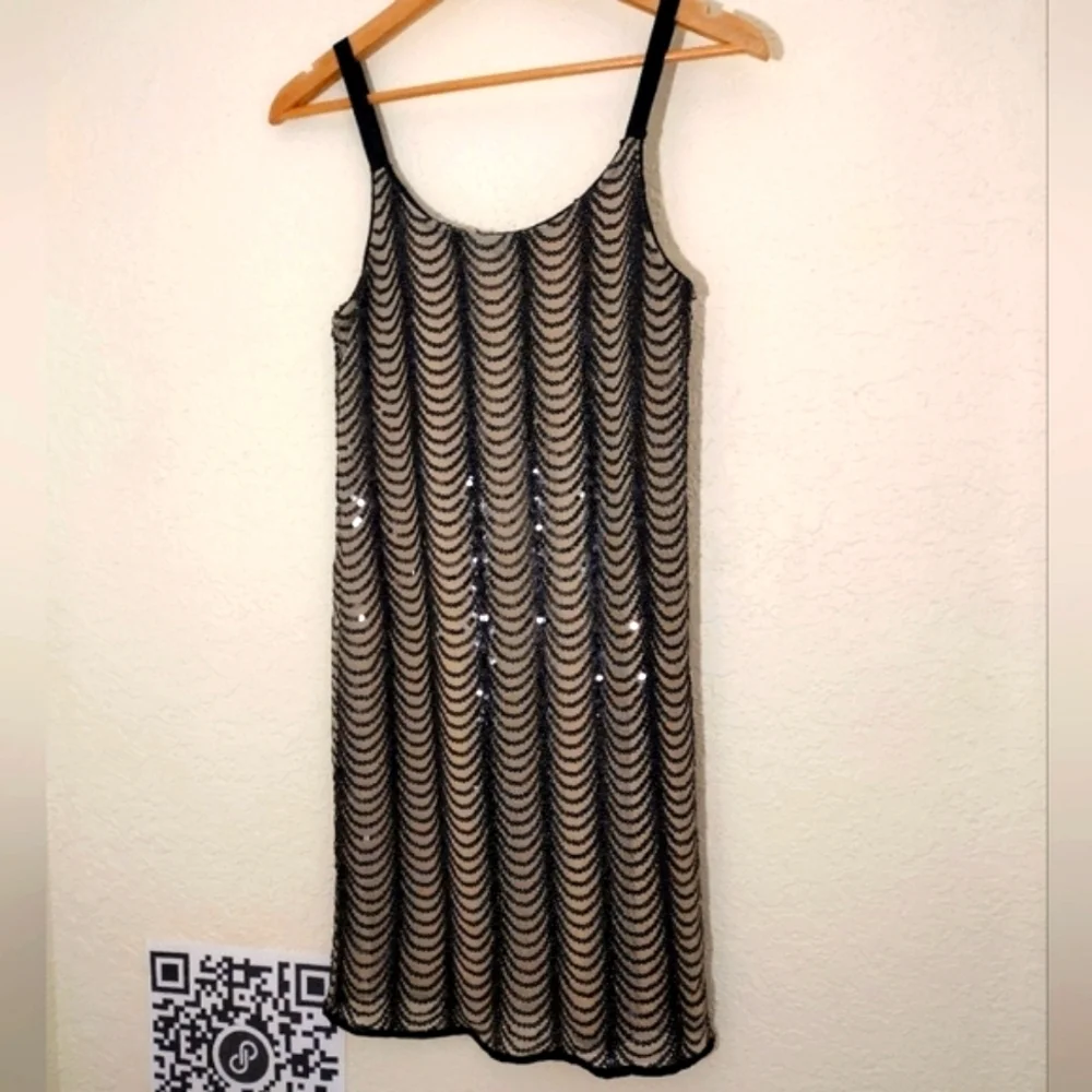 Aqua Sleeveless Nude And Black Sequined Dress - Picture 4 of 8